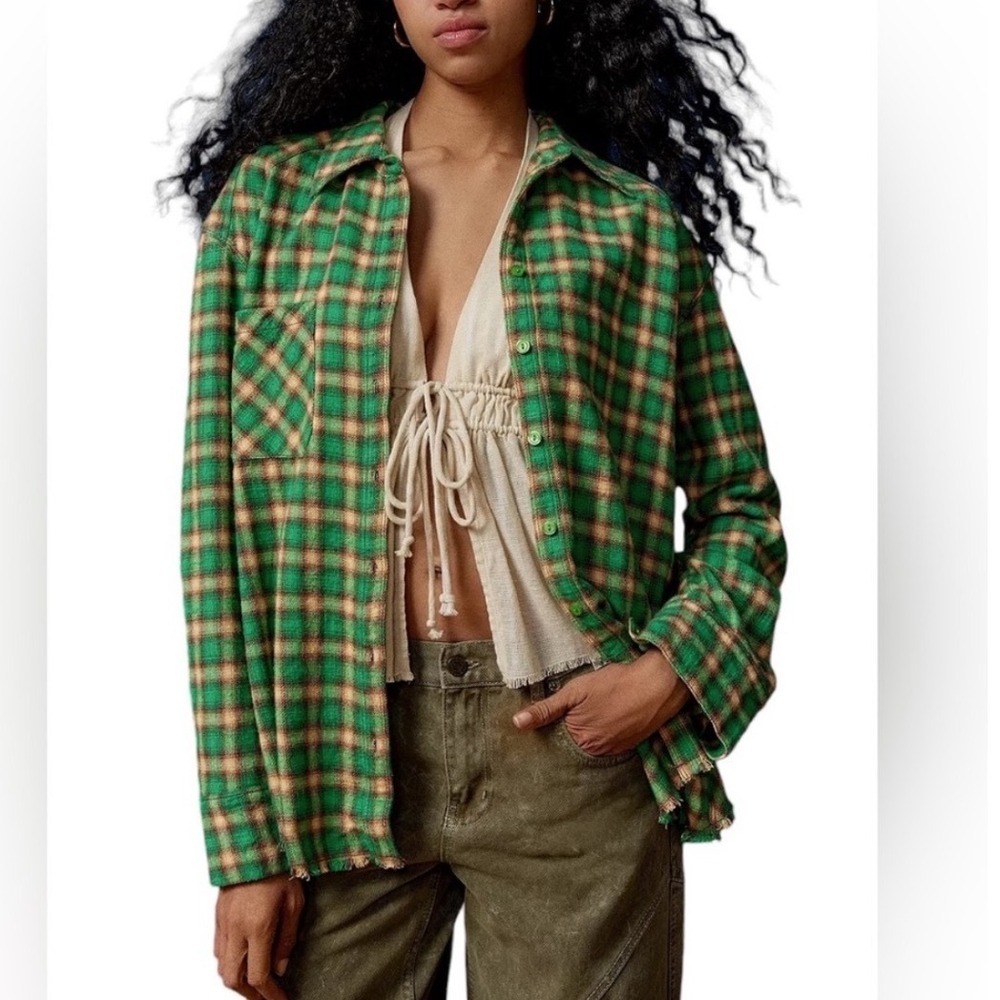 BDG Womens Grunge Plaid Button Down Shirt Raw Hem Small Green Flannel Distressed
